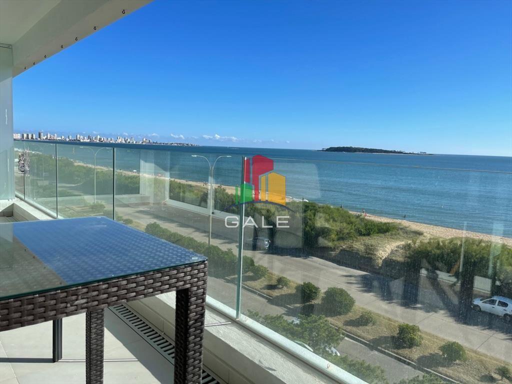 Apartamento, 2 dorm y dep, Penthouse, Playa Mansa, Alquiler