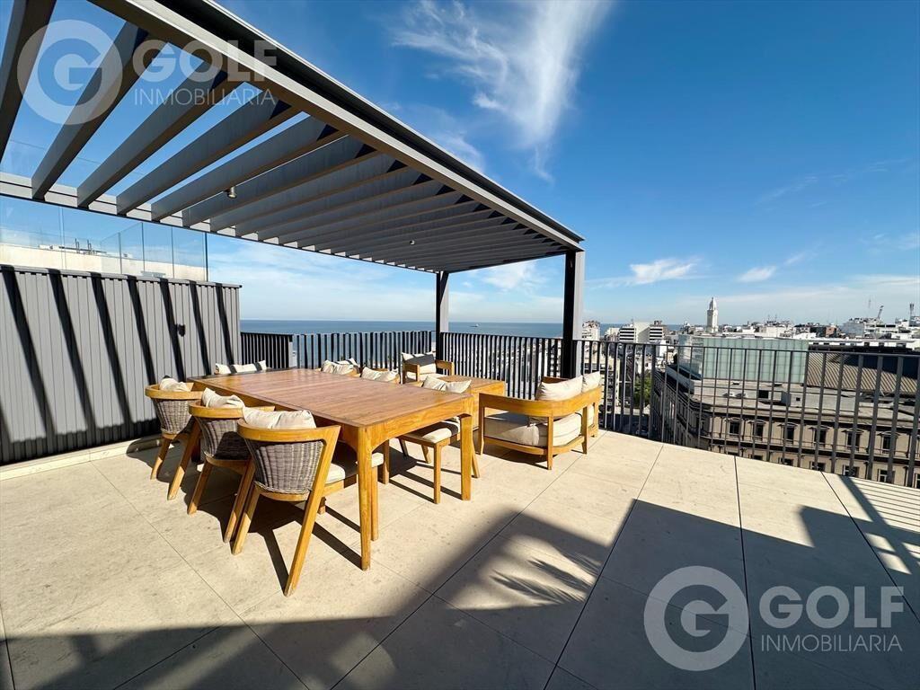 Venta de apartamento de 2 dormitorios con patio y renta