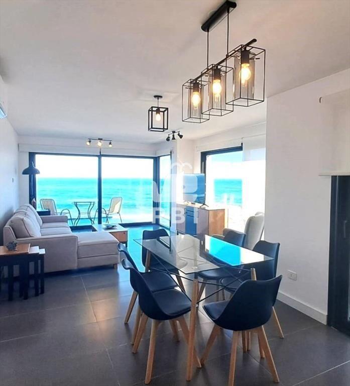 Venta de Apartamento 3 dormitorios, con vista al