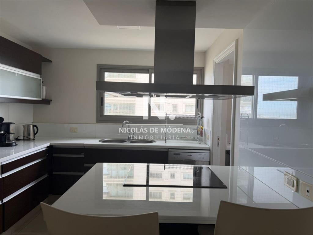 Apartamento en venta en imperiale esquinero, 3