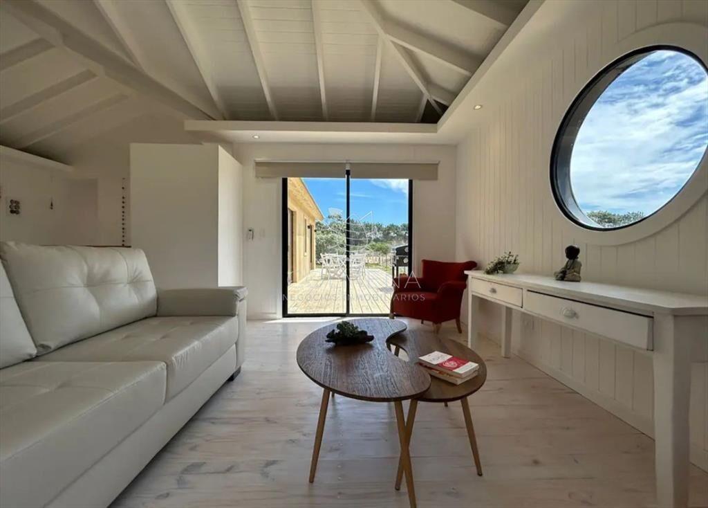 CASA EN VENTA. EN ARENAS DE JOSÃ? IGNACIO