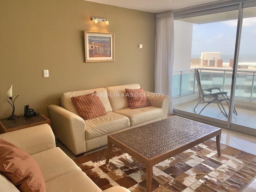 VENTA EN BRAVA EDIFICIO SOL Y LUNTA PUNTA DEL ESTE