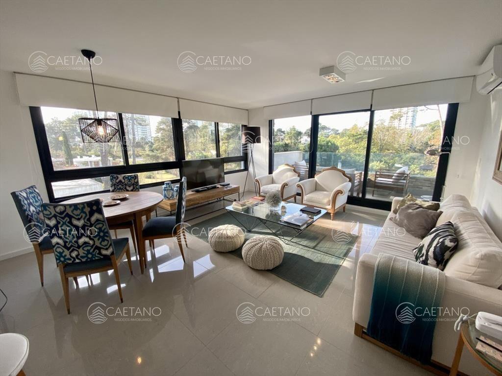 Alquiler anual apartamento 2 dormitorios playa mansa Punta
