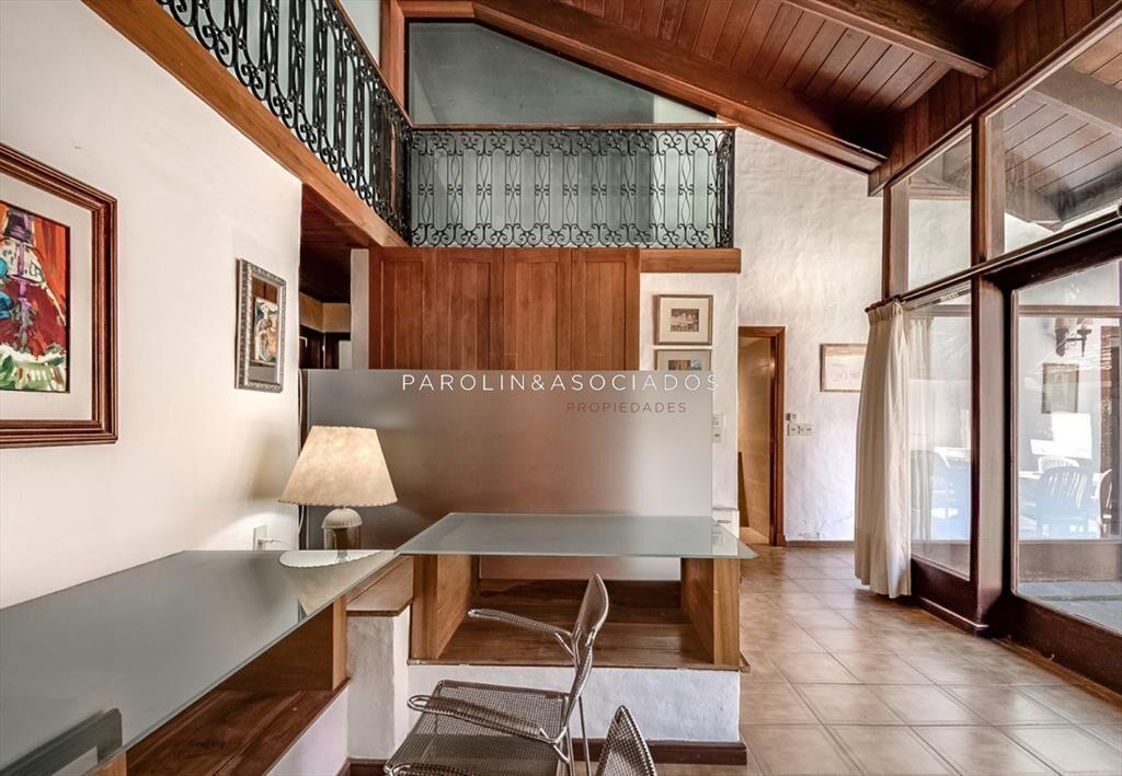 Venta de Casa en playa Mansa de 4 dormitorios