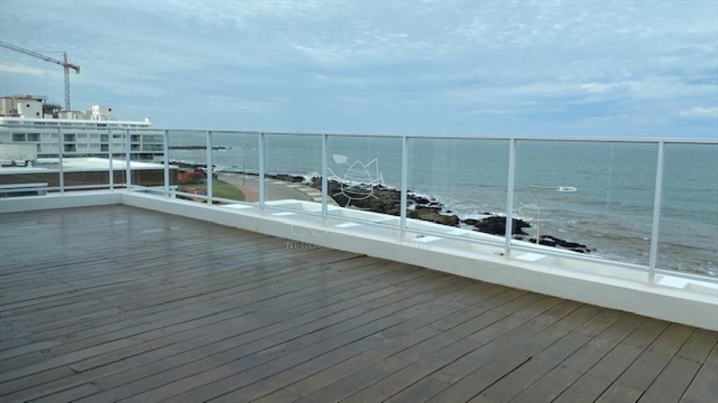Pent-house con excelente vista a rambla de la - y