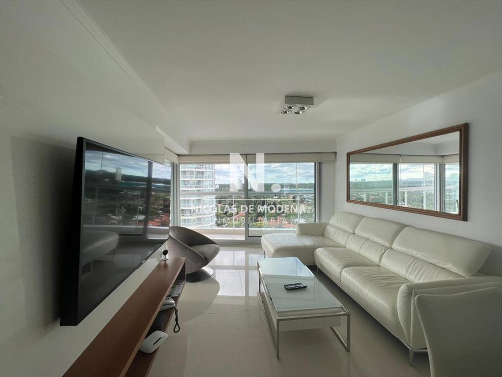 MIAMI BOULEVARD, PLAYA MANSA