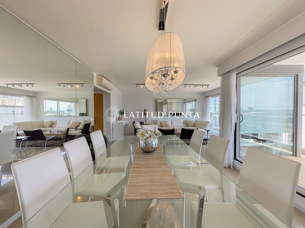 Mansa, exclusivo apartamento de 3 suites más