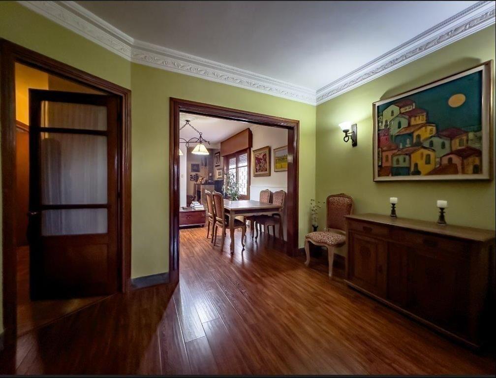VENTA CASA LA BLANQUEADA: 4 DORMITORIOS, 2 BAÑOS Y GJE.