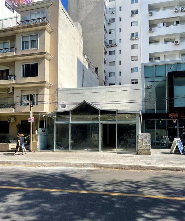 ALQUILER DE LOCAL COMERCIAL EN PUNTA CARRETAS