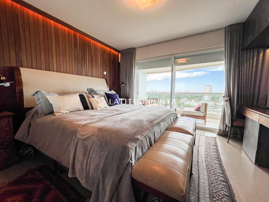 Apartamento piso alto sobre la mansa de 2 mas
