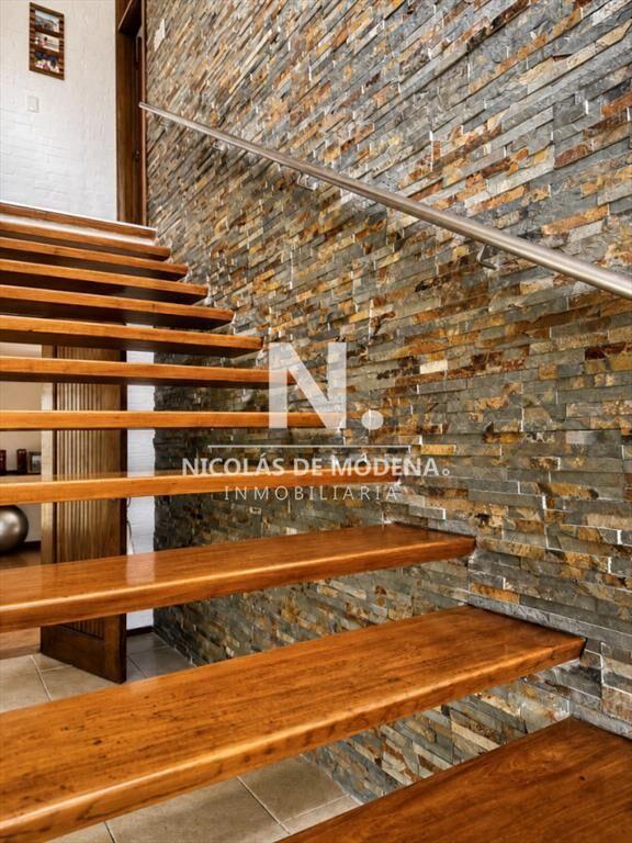 En venta chalet de 4 dormitorios en Playa Mansa,