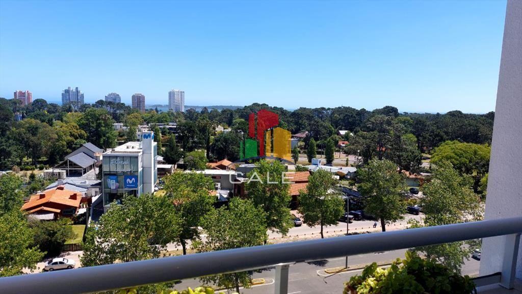 Apartamento en venta de dos dormitorios en Avda