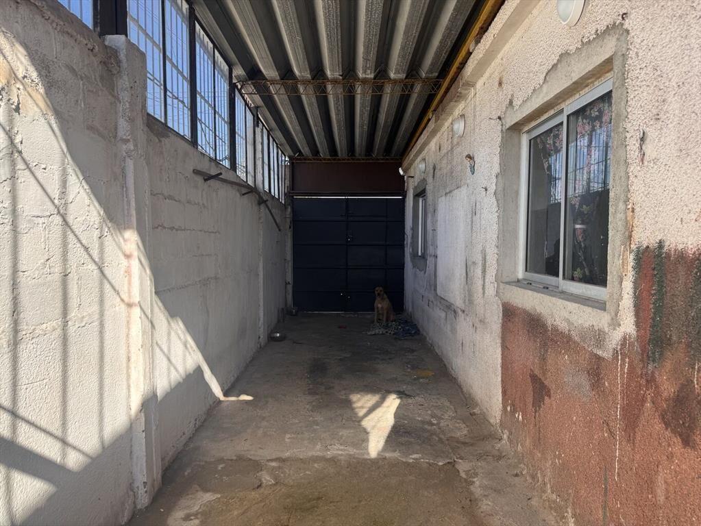 Excelente casa, solida construccion, my buenas comodiades.