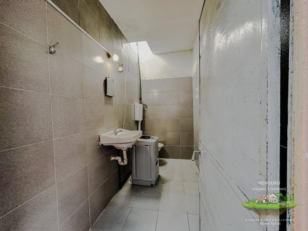 VENTA DE CASA 14 HABITACIONES CON LLAVE DE PENSIÃ?N INCLUÃ�