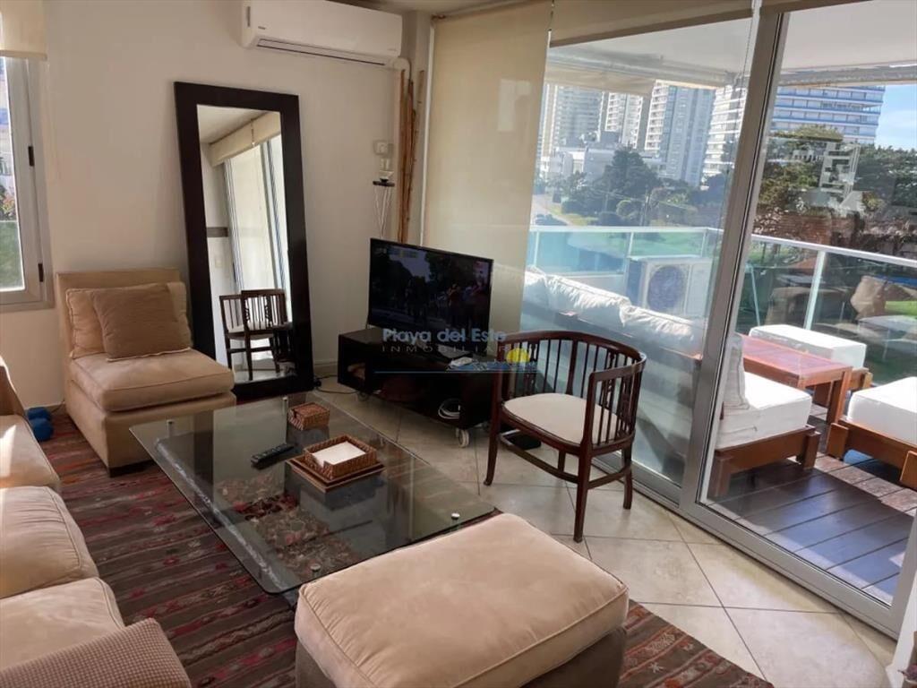 Apartamento en Punta del Este, Brava