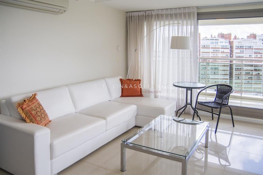 Apartamento de 2 dormitorios a pasos del Mar en torre Imper