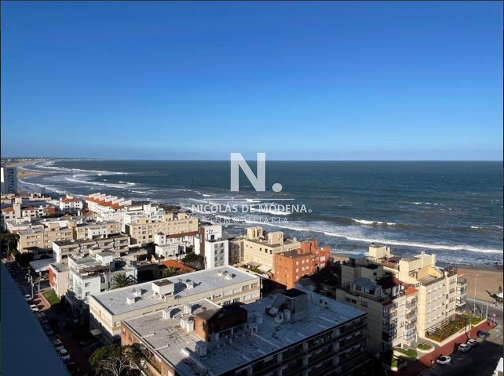 Vende apartamento en Península - Punta del Este
