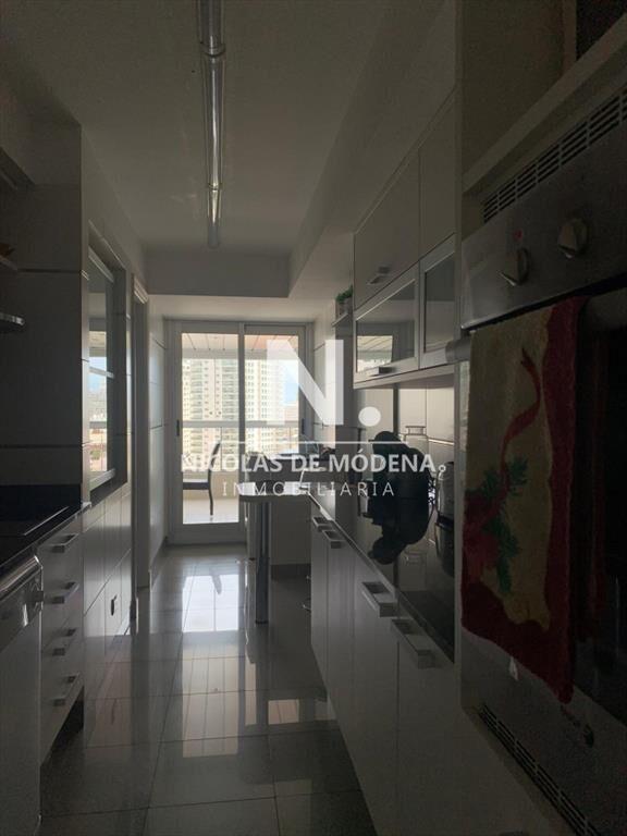 Se vende apartamento de 3 dormitorios más en del