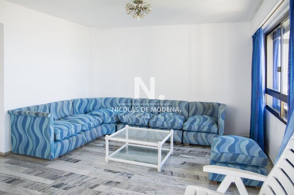 Departamento en venta frente al mar. Playa Brava,