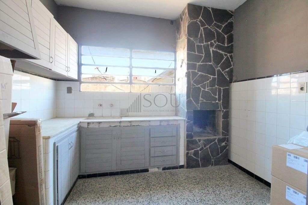 Venta casa 4 dormitorios, garage y piscina en Unión.