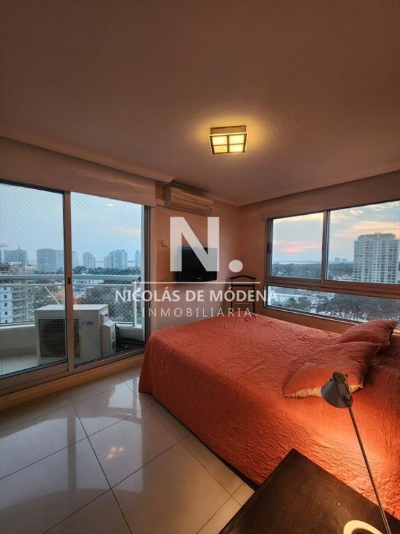 Apartamento de 2 dormitorios en Brava. Punta del