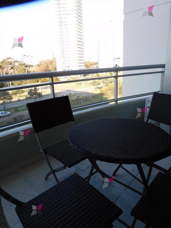 ALQUILA APARTAMENTO 2 DORMITORIOS , 2 BAÑOS