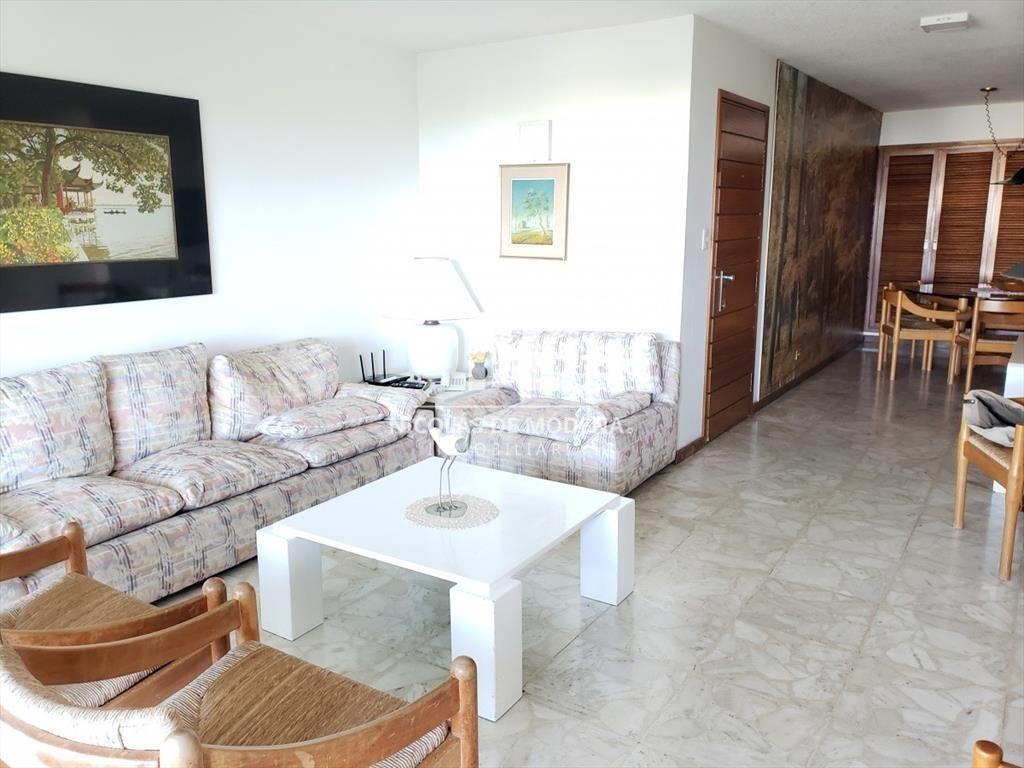 Apartamento en Venta de 3 dormitorios en Primera