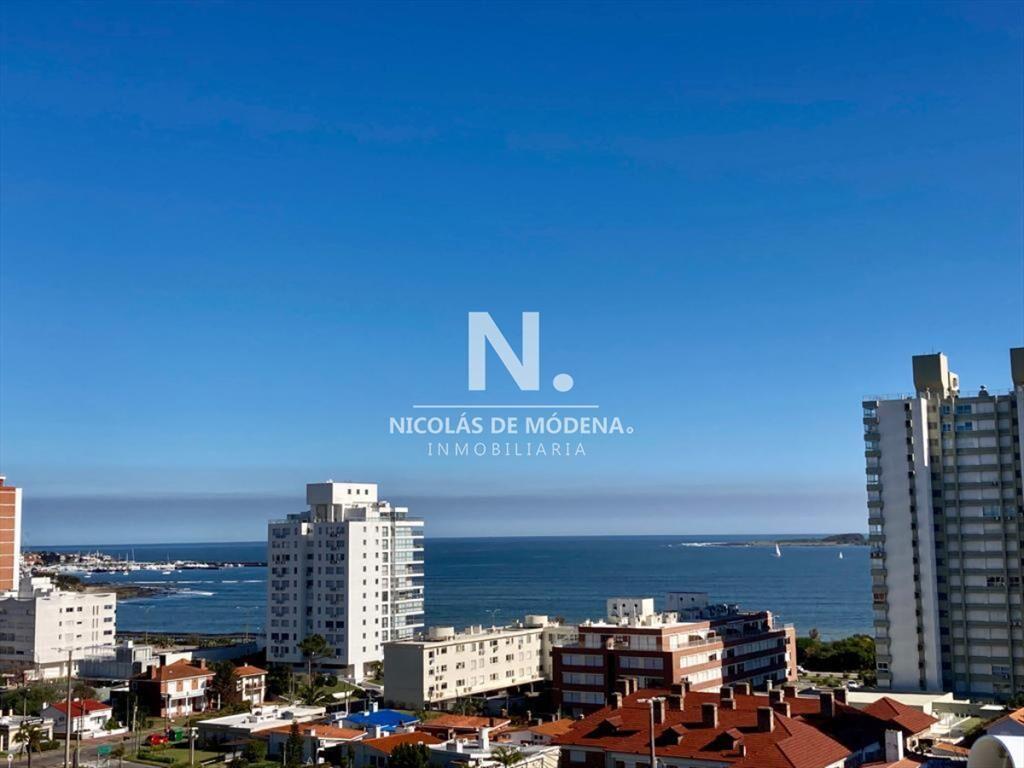 Departamento Pent house con parrillero en venta