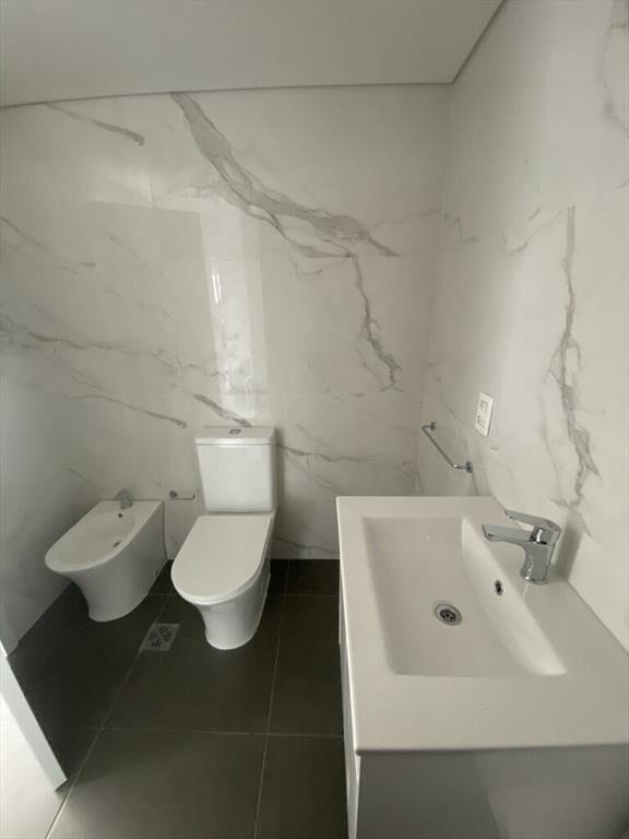 APARTAMENTO CON RENTA EN AMÉRICAS UNO CON VISTA AL LAGO