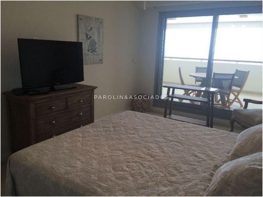 Hermoso apartamento de 3 dormitorios en venta en
