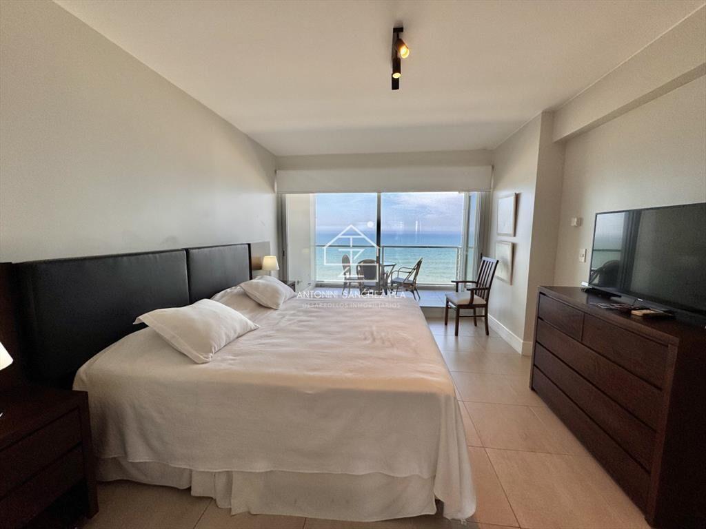 Venta Apartamento 2 dormitorios y servicio Le Del