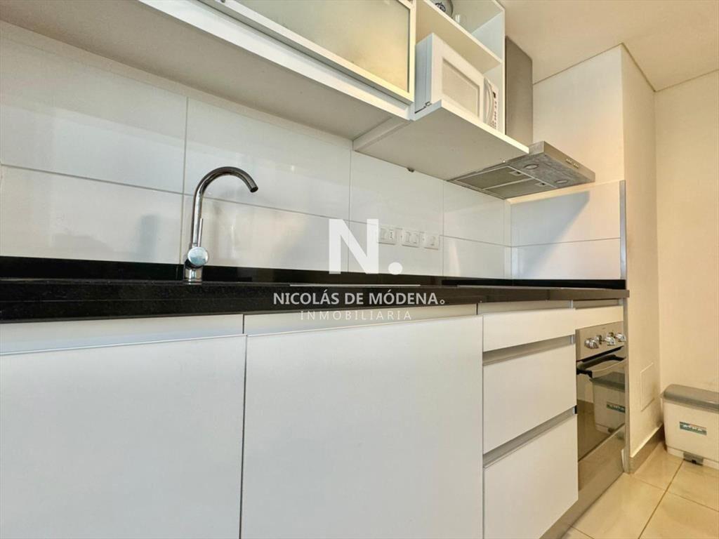Vende apartamento con hermosa vista de 2 en punta