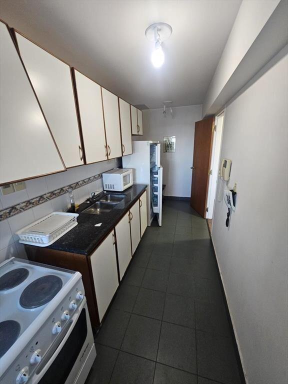 Proximo Rambla Puerto del Buceo y WTC, vista al mar, 80 m2