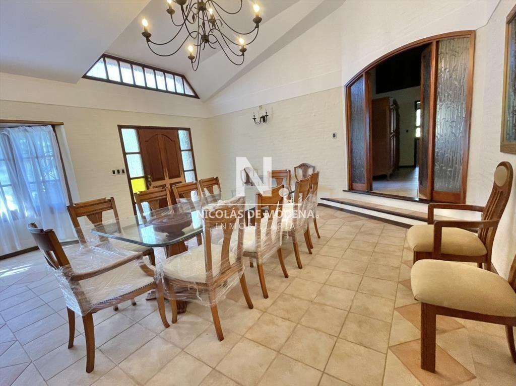 VENTA DE CASA DE 3 DORMITORIOS A METROS DE ZONA