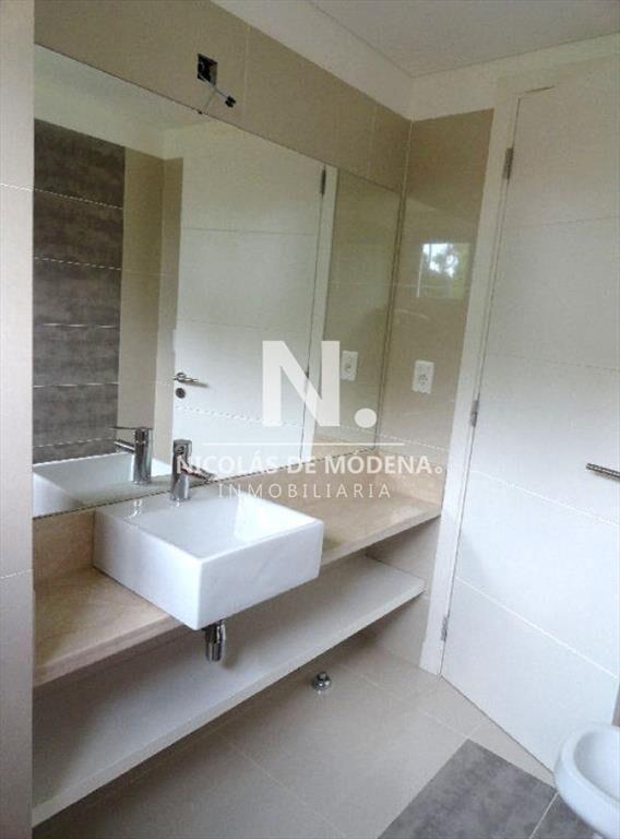 En venta.. Pedragosa Sierra- Punta del Este