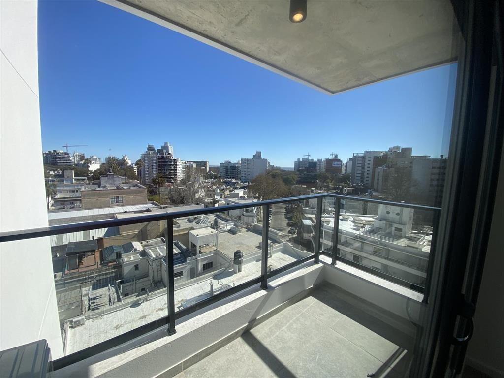 Venta Monoambiente en Punta Carretas A Estrenar Semiequipad