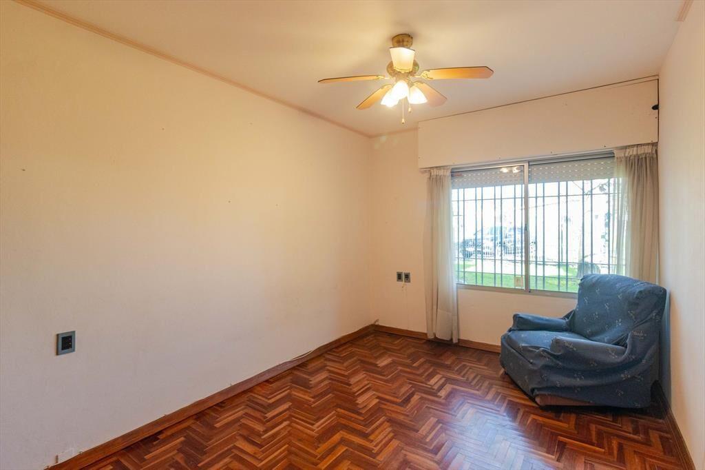 Venta de casa 5 dormitorios en Lomas de Solymar