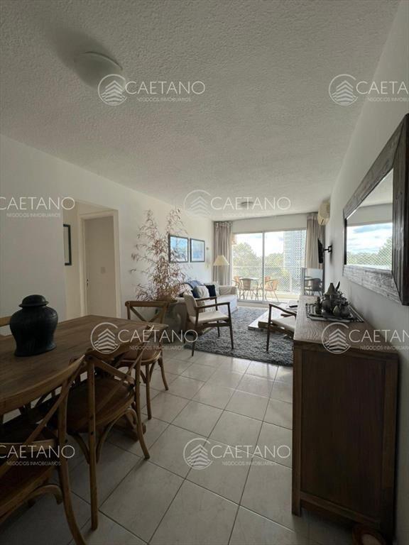 Venta Apartamento de 2 dormitorios en zona