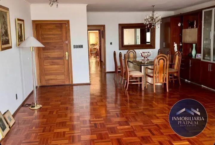 Apartamento en venta c/ cochera en Pocitos Nuevo