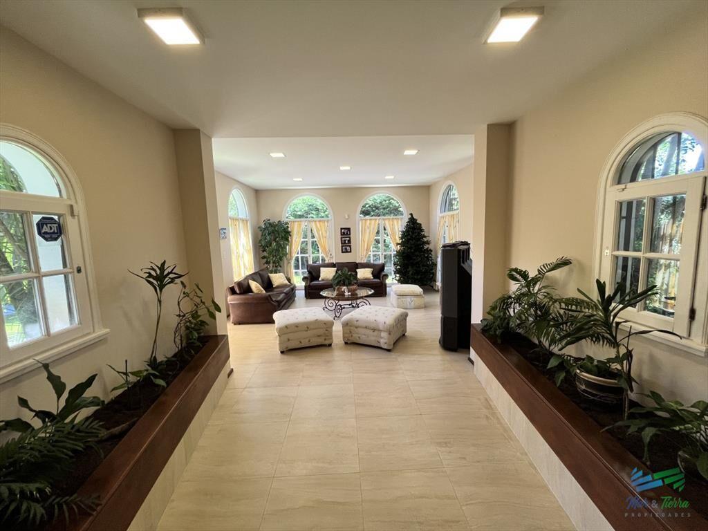Excelente Residencia en venta, Lugano - Punta del