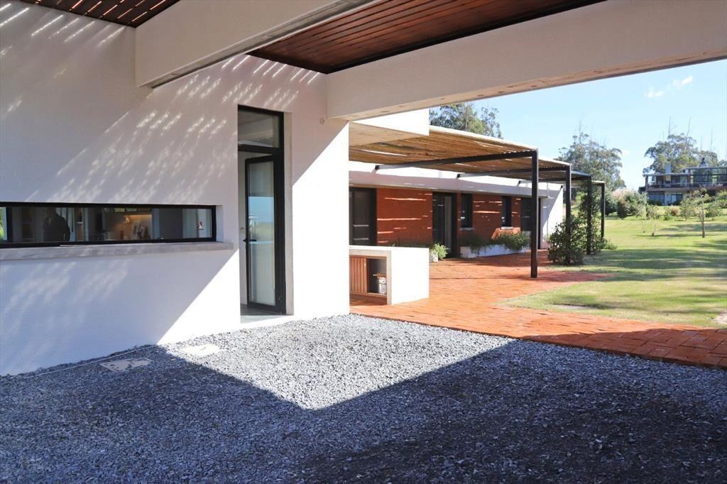 Venta casa 3 dormitorios Las Garzas