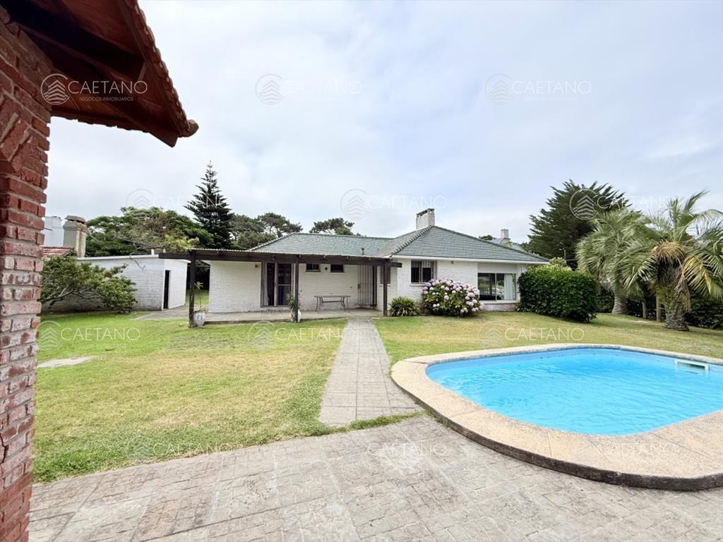 Casa en venta Rincon del Indio - Playa Brava