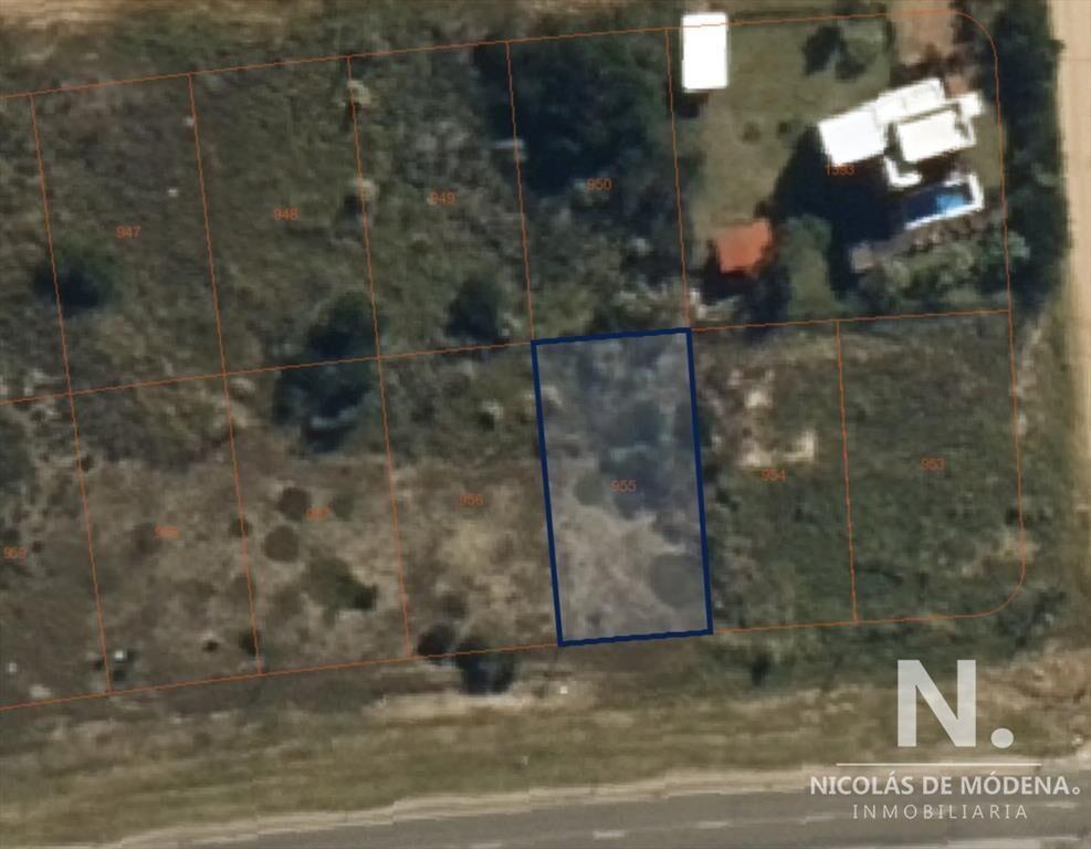 Terreno en venta en primera fila en La Juanita