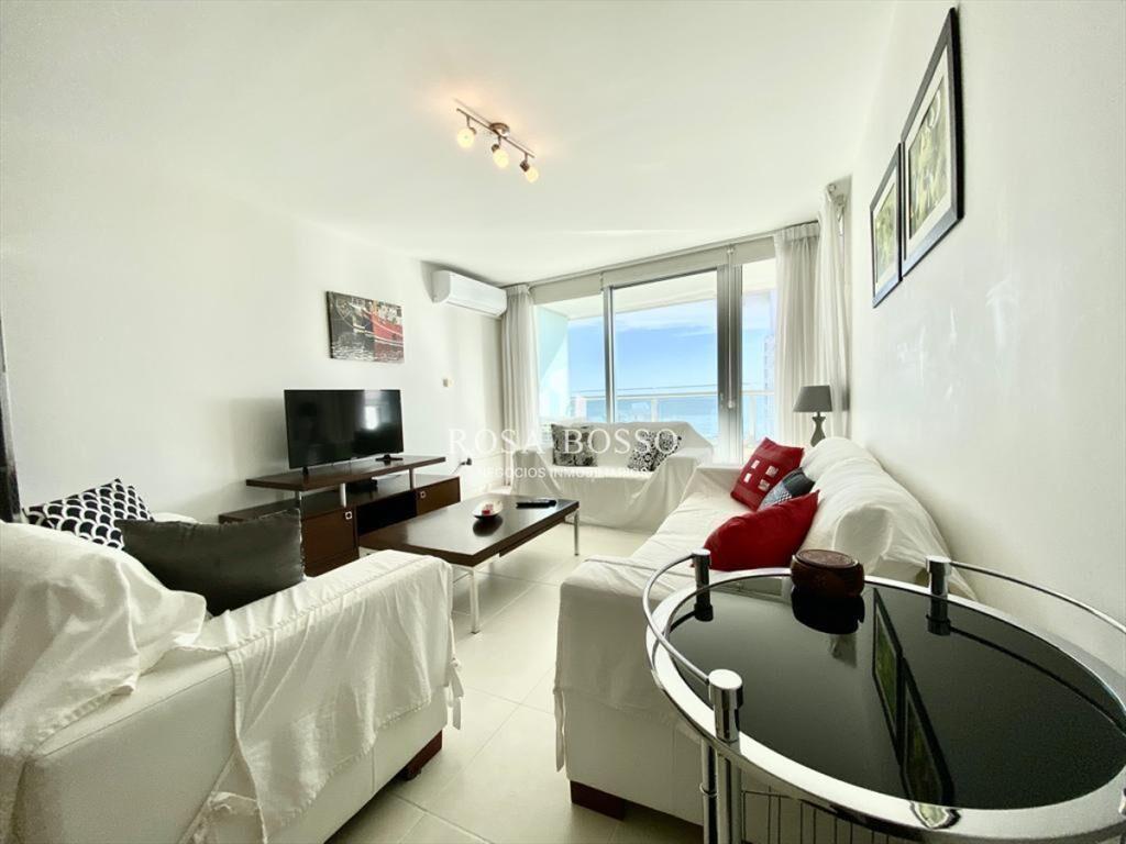 Apartamento en alquiler temporario Playa Mansa 2