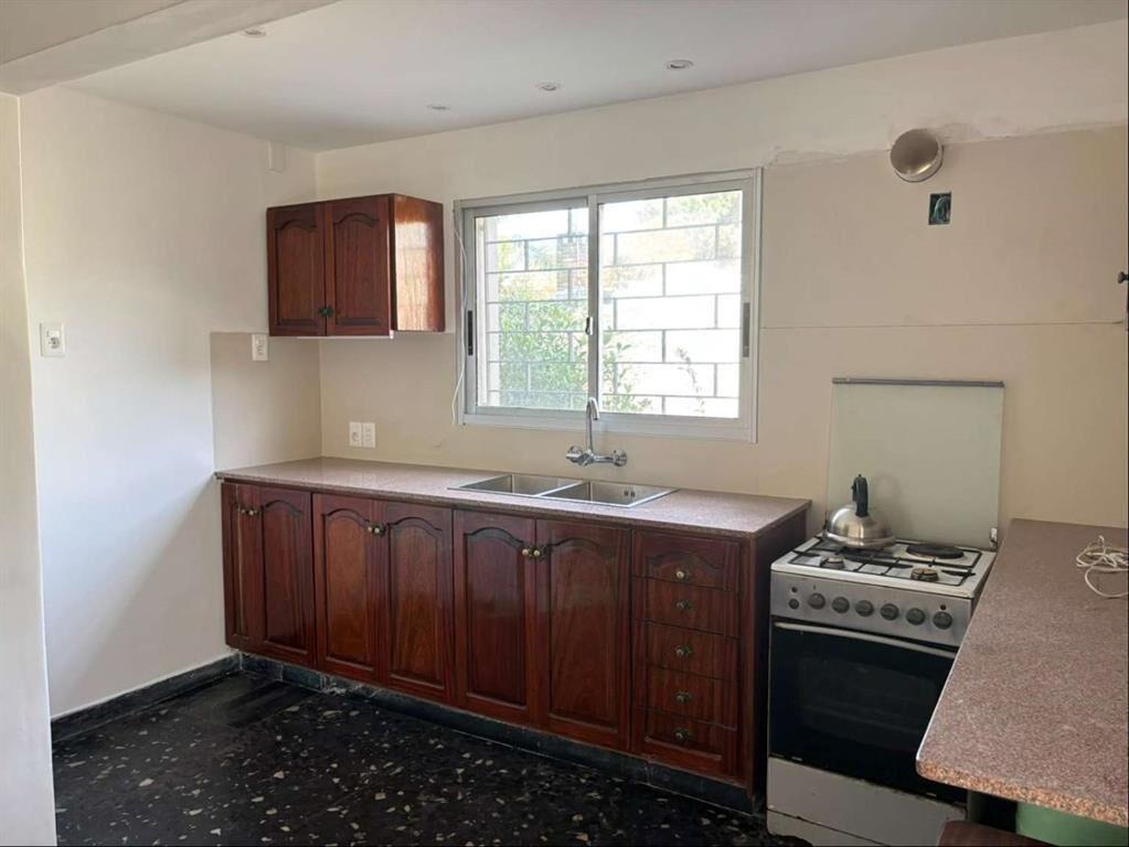 ALQUILER DE CASA EN CARRASCO NORTE 4 DORMITORIOS PRÓXIMO AL