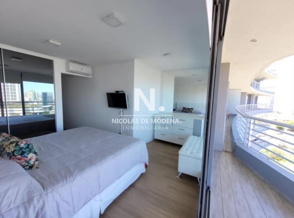 Apartamento en venta , aidy grill , punta del