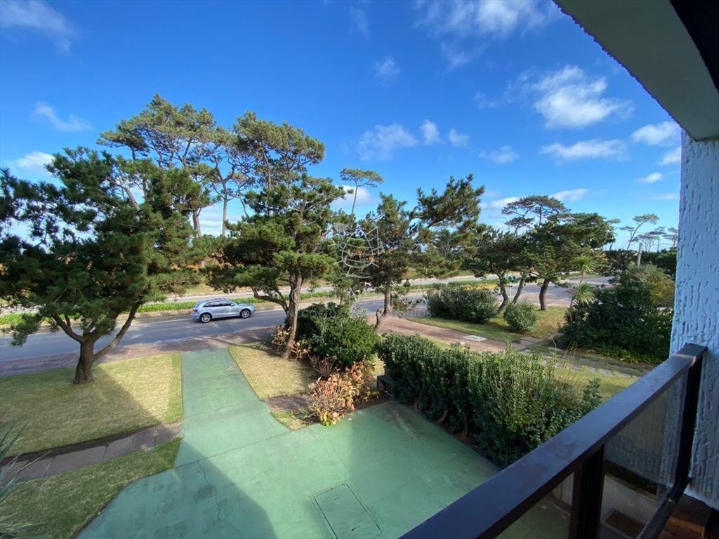 VENTA APARTAMENTO 3 DORMITORIOS , 2 BAÑOS , Y