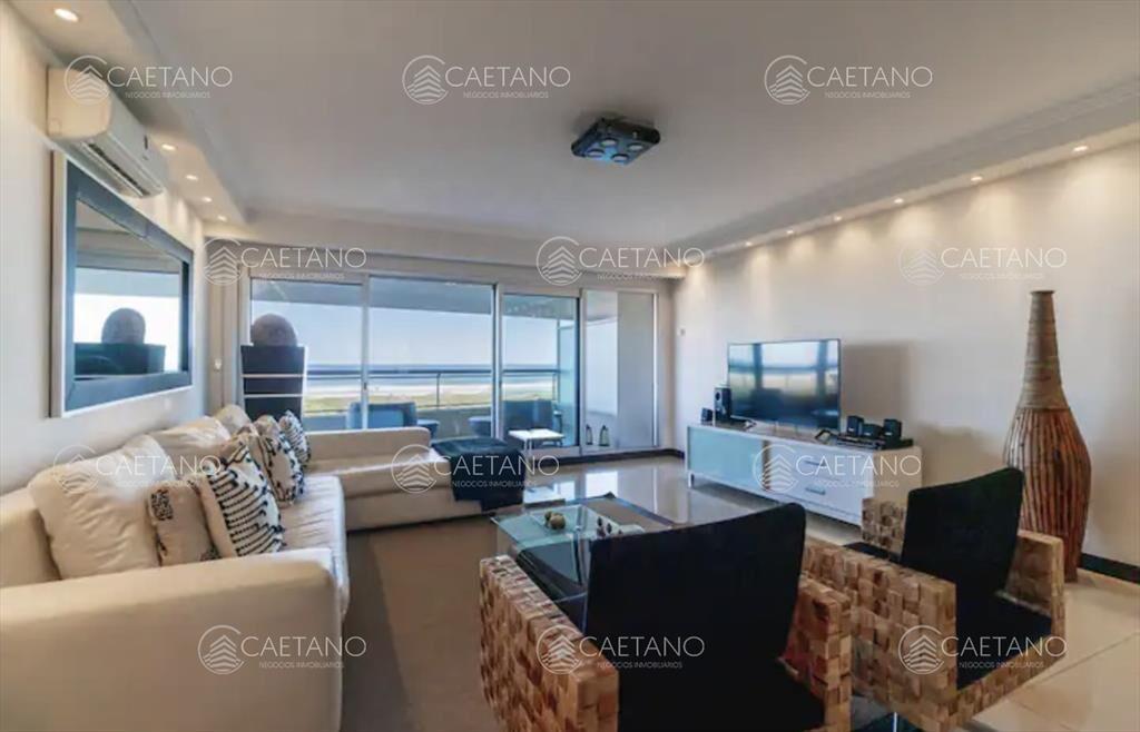 Alquiler apartamento en Punta del Este con vista