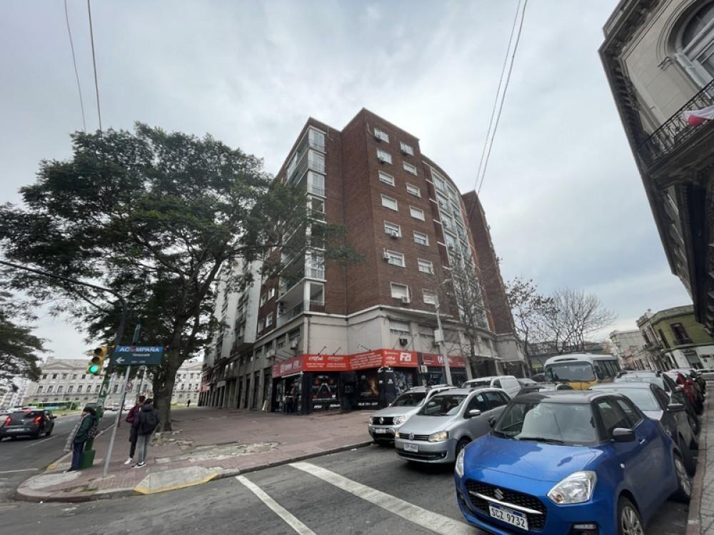 Venta apartamento 2 dorm en Aguada, Av. del Libertador