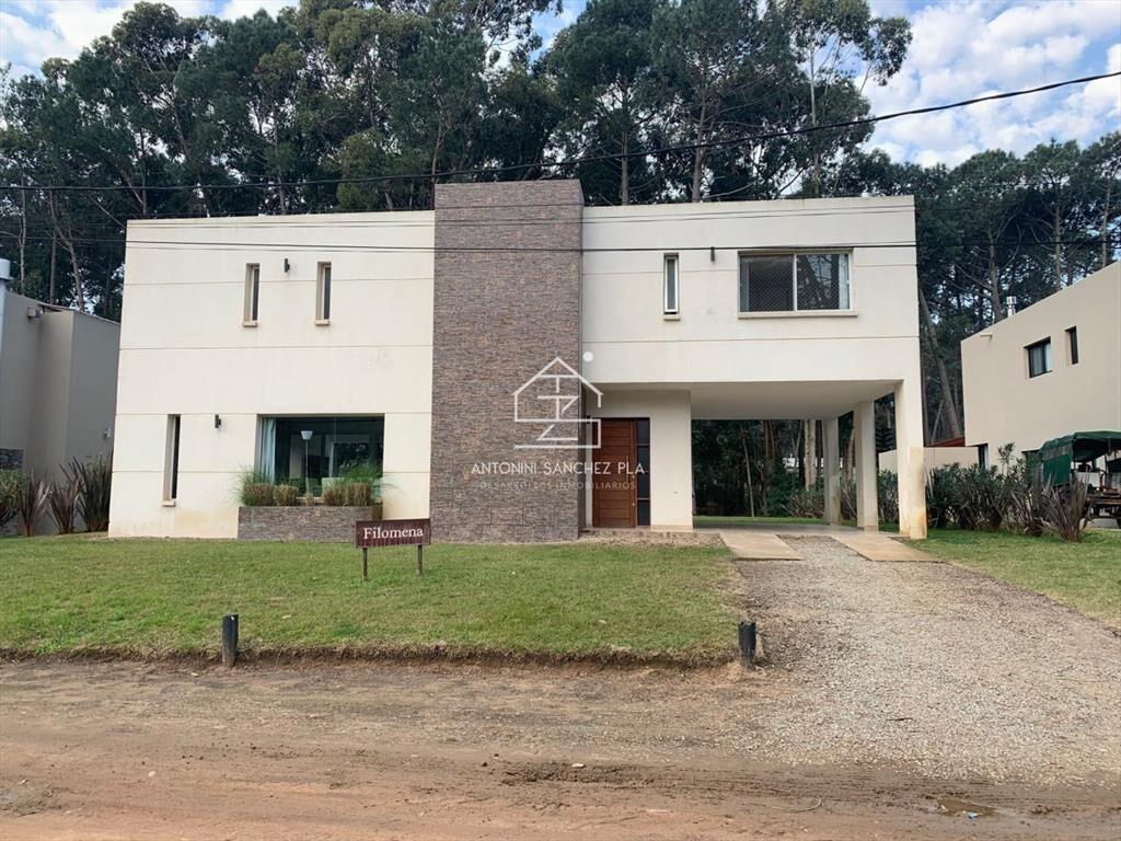 Casa en venta de 4 dormitorios en Solanas
